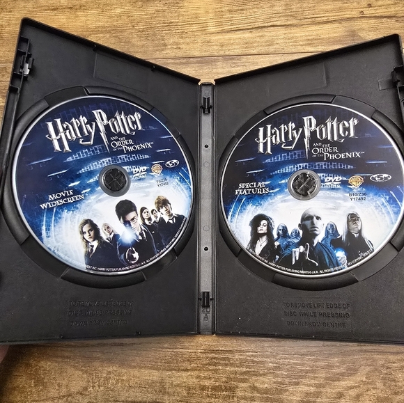 Harry Potter and the Order of the Phoenix DVD - Picture 4 of 6